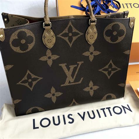 louis vuitton big monogram bag.